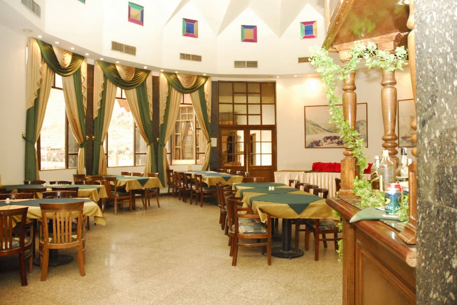 Catherine Plaza Hotel