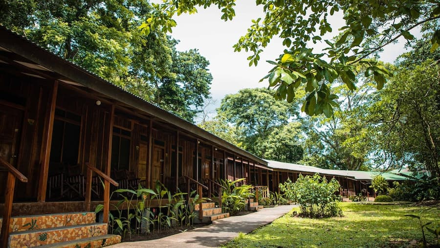 Laguna Lodge