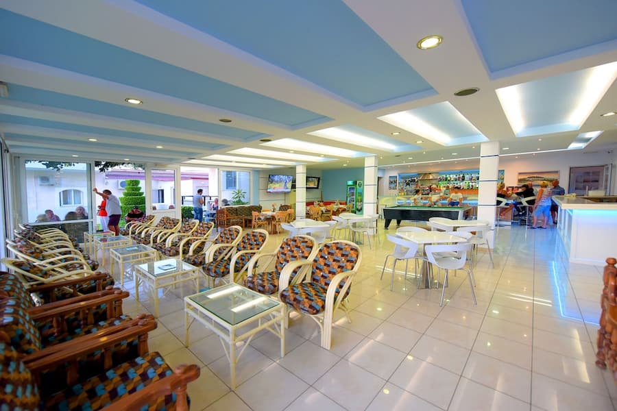 Anita ApartHotel