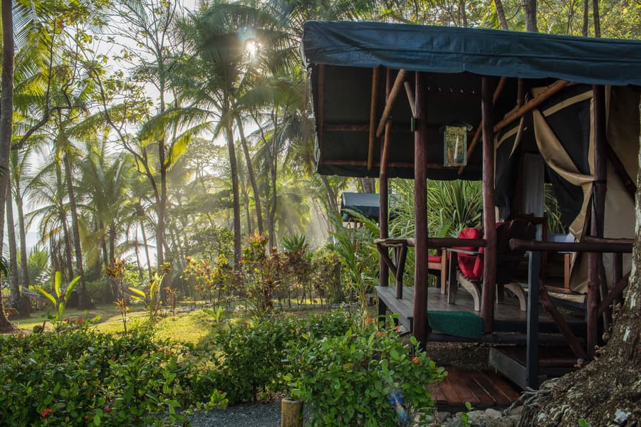 La Leona Eco Lodge