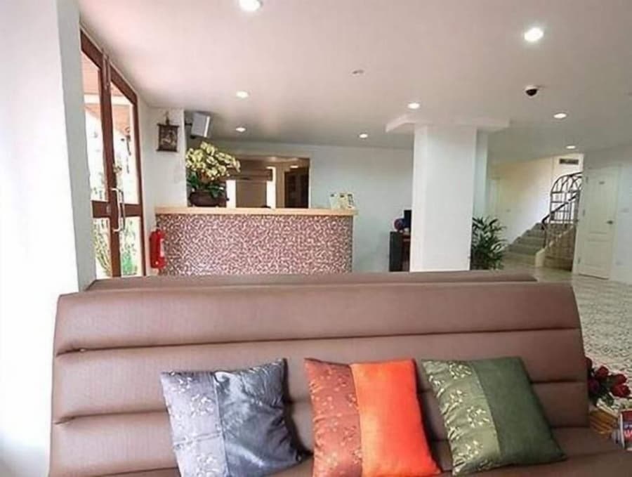 Roof View Place