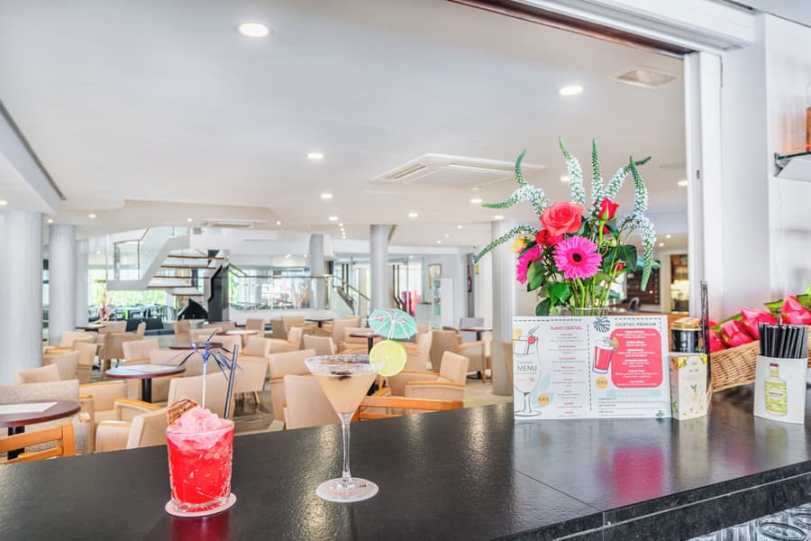 Aparthotel Flora