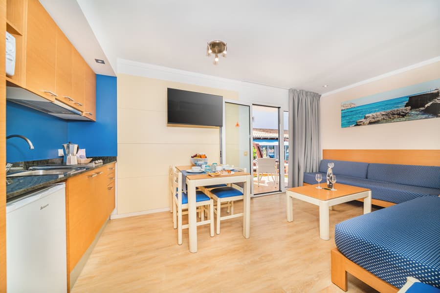 Aparthotel Flora