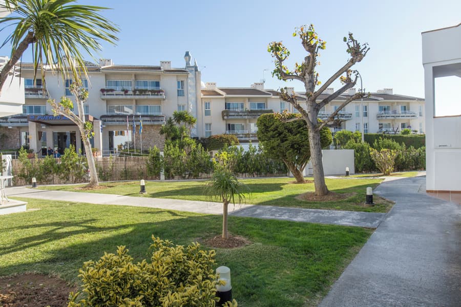 Aparthotel Flora