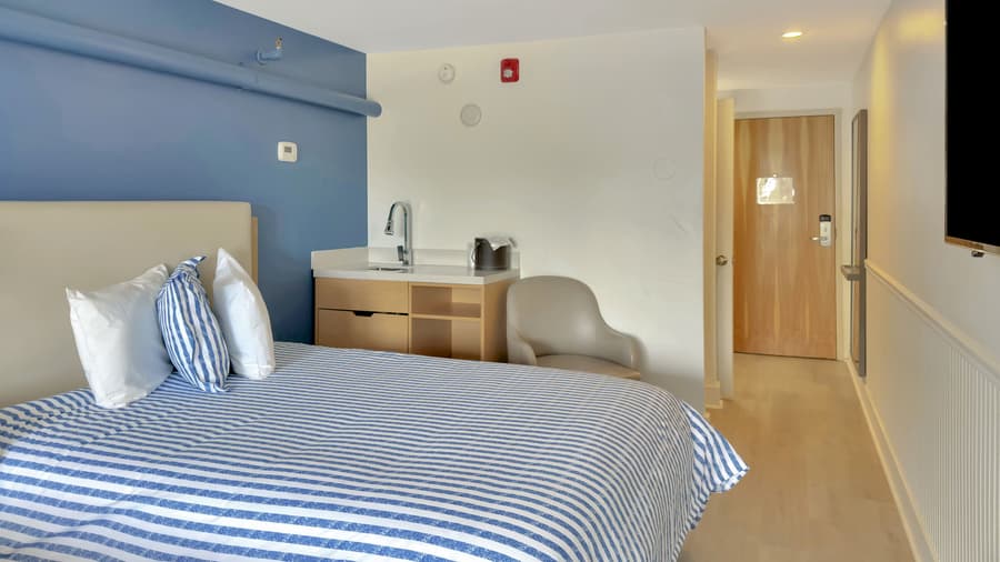 Harborline Hotel