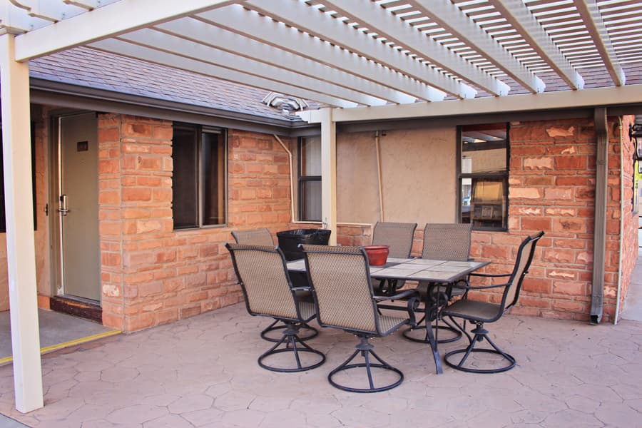 Bowen Motel