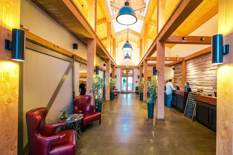 Rush Creek Lodge and Spa at Yosemite