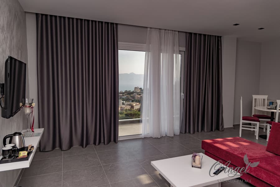 Angel Saranda Palace