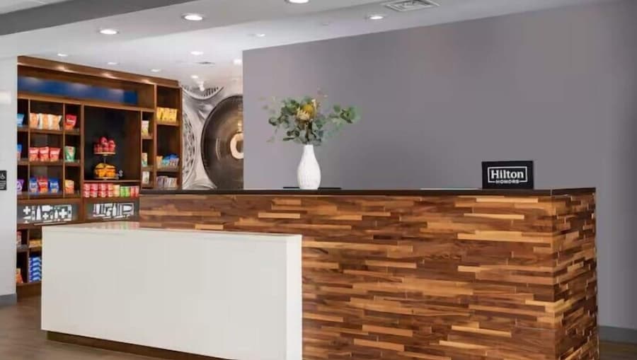 Hampton Inn by Hilton Philadelphia International Airport