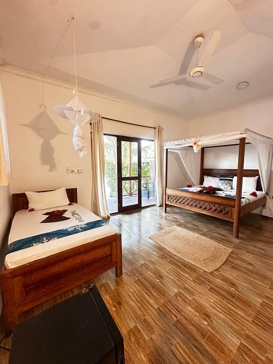 Moayana Liora Zanzibar