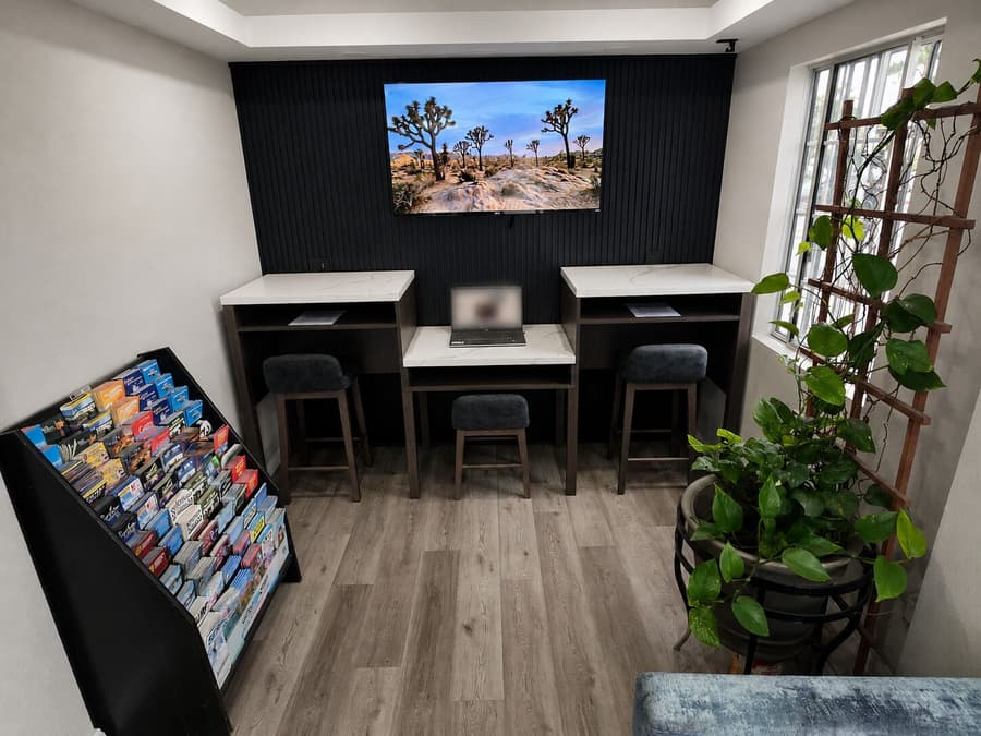 The Atlas Inn & Suites LAX