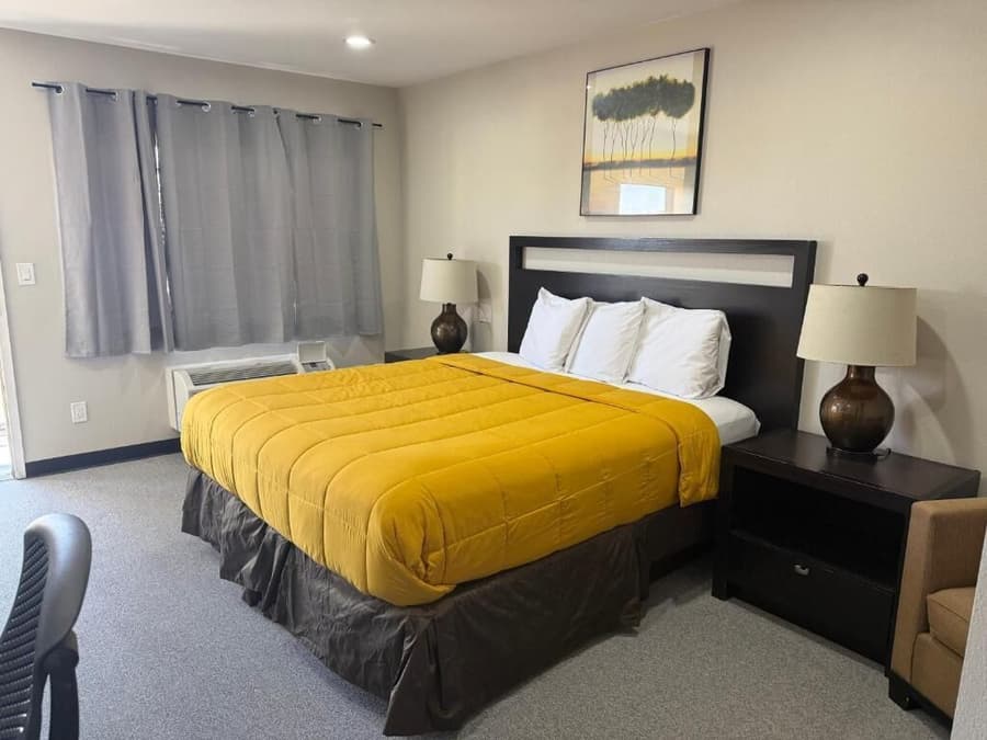 The Atlas Inn & Suites LAX