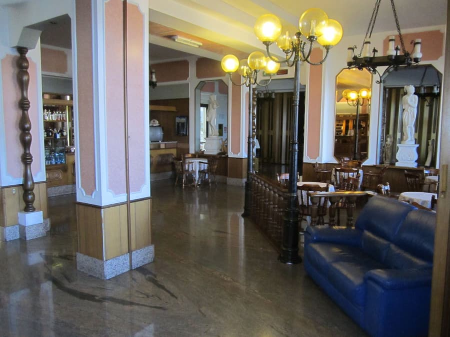 Tourist Hotel