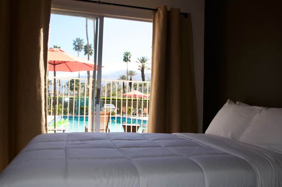 Delos Reyes Palm Springs