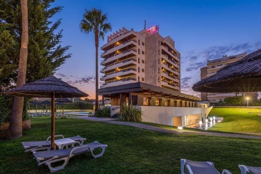 Interpass VAU Hotel & Apartaments