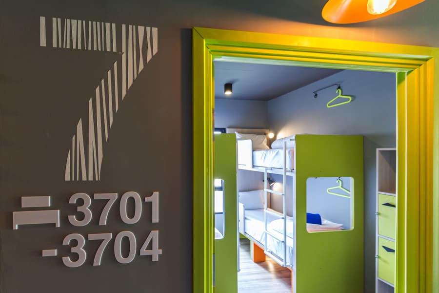 iSanook Hostel