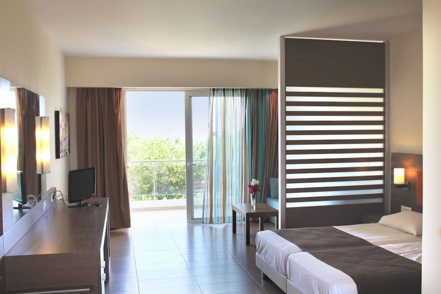 Sea Melody Beach Hotel & Apartments
