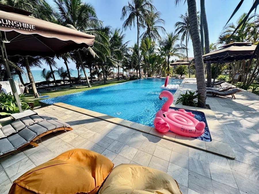Sunshine Beach Resort