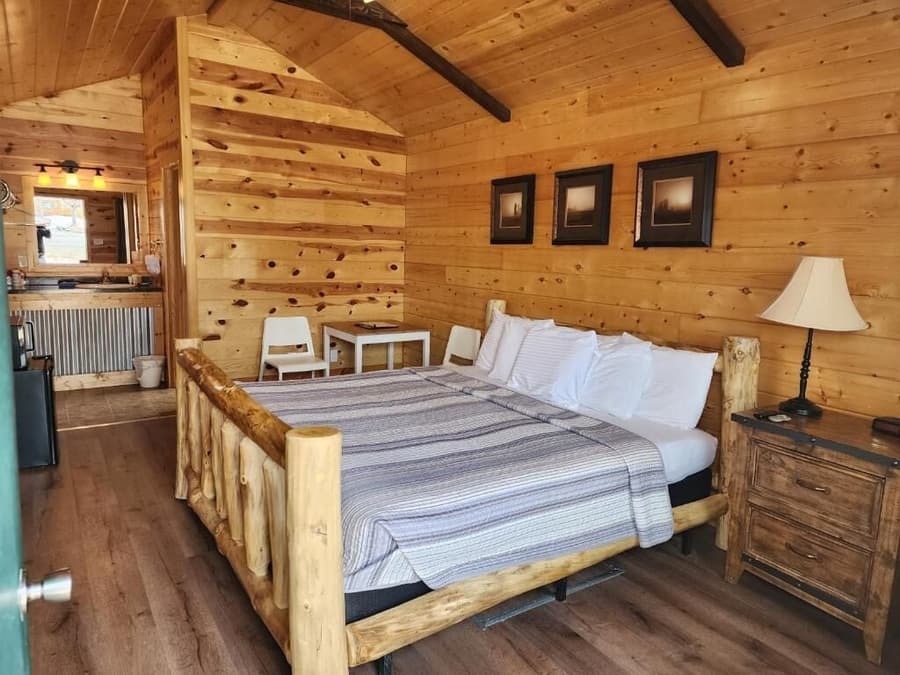 Bryce Valley Lodging Cabins