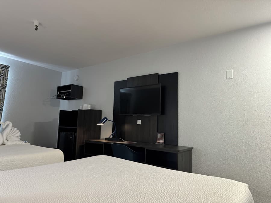 Motel 6 Hollywood