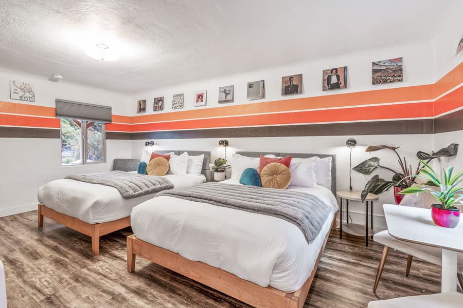 b.side motel + rv