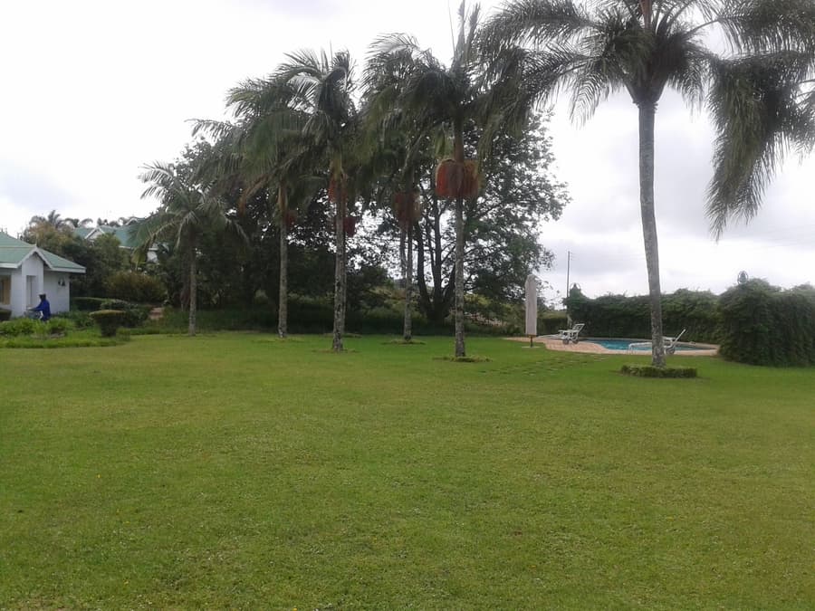 Sherwood's Country House