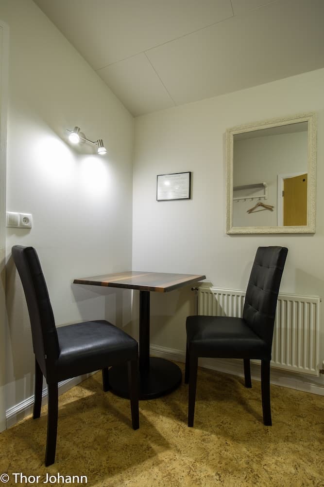 Hotel Hjarðarból