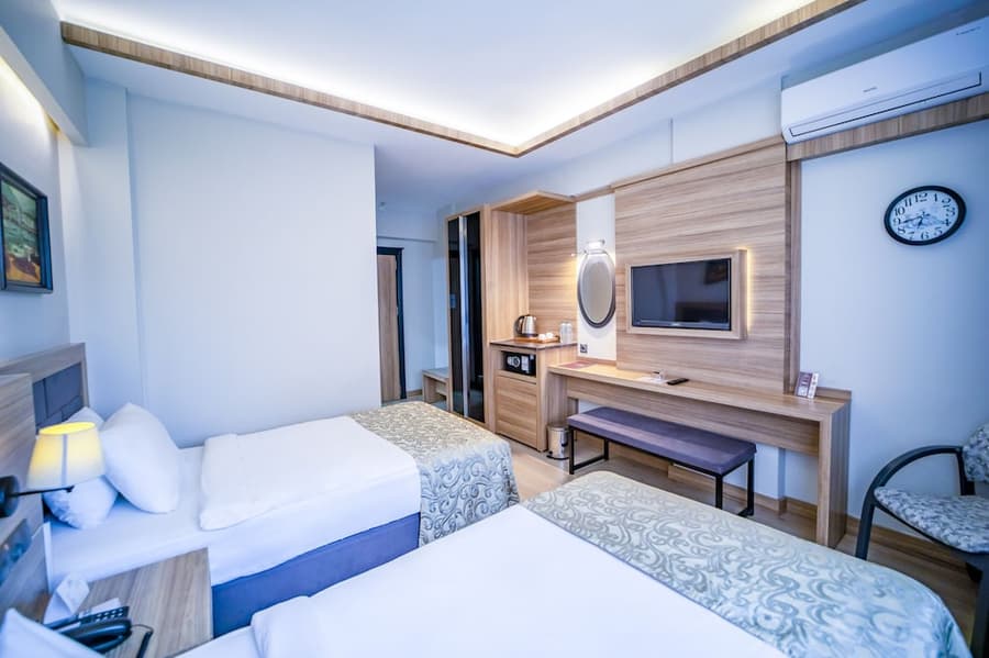 Aksular Hotel