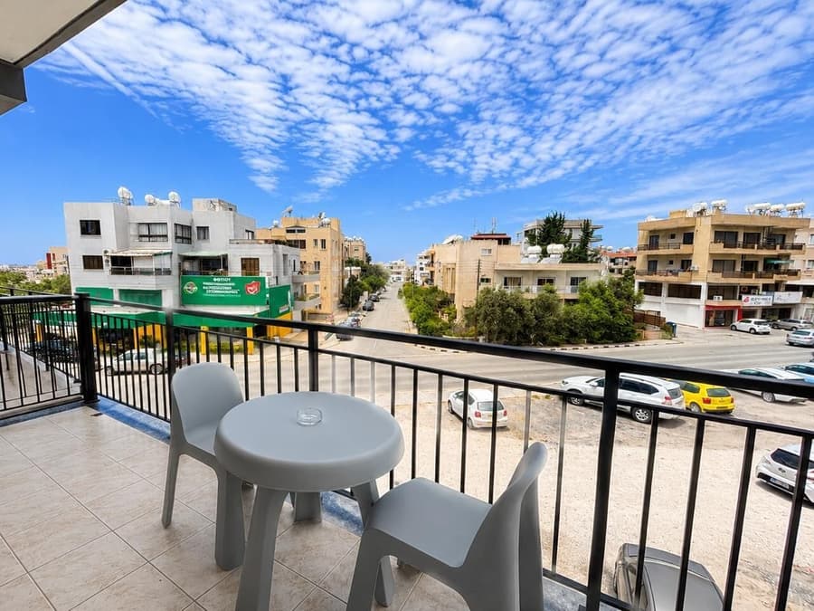 Valentinos Apartments
