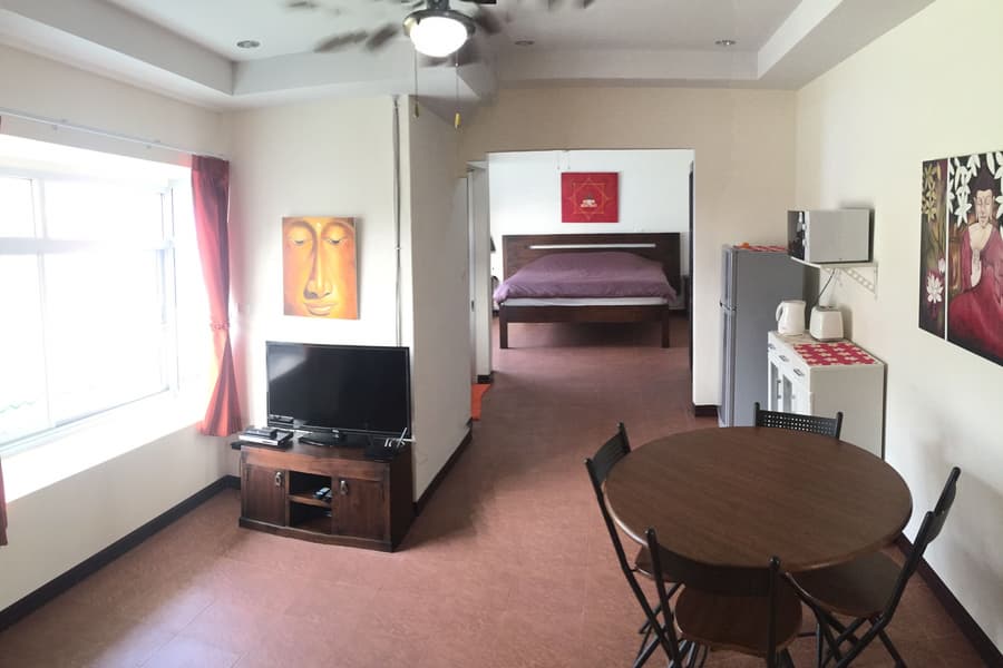 Merlin Plaza Apartments