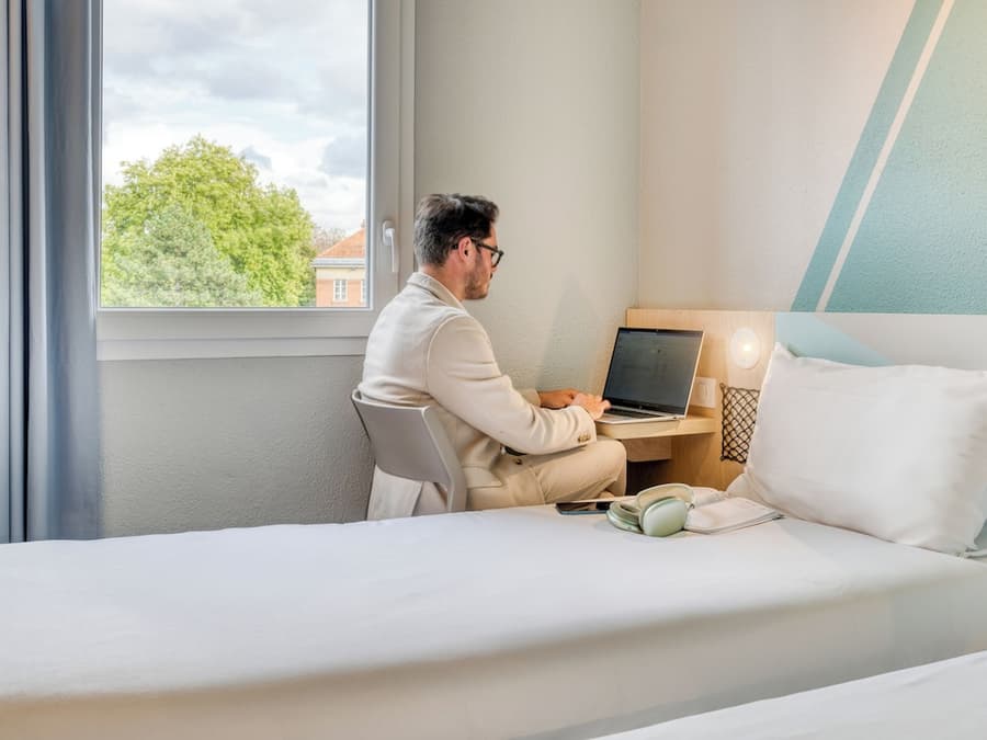 ibis budget Orly Chevilly Tram 7