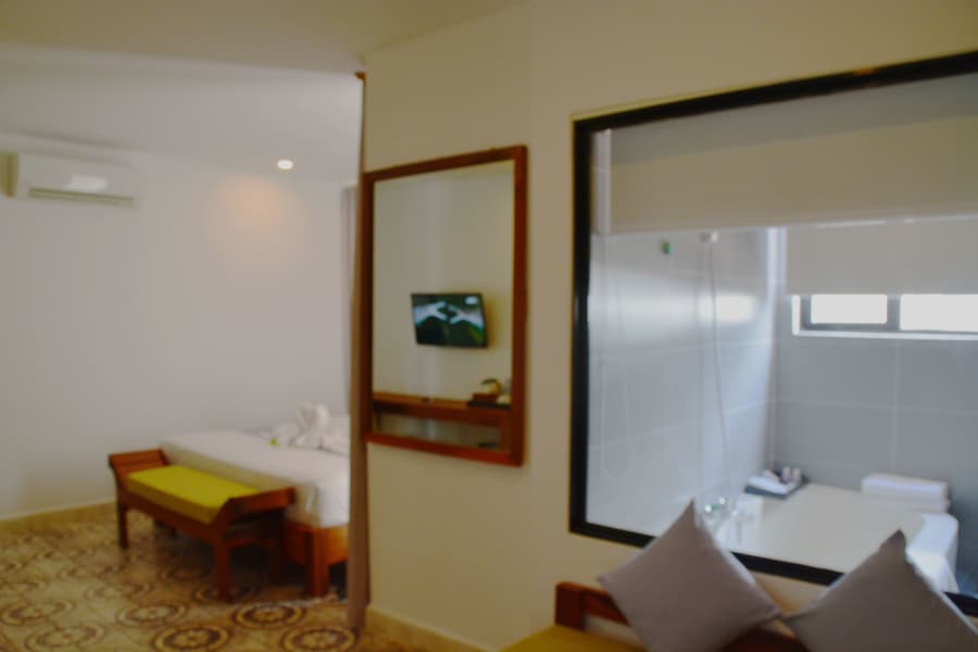 Home Chic Hotel