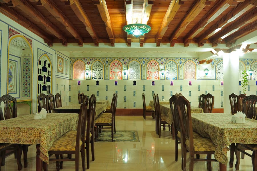 Ziyobaxsh Hotel