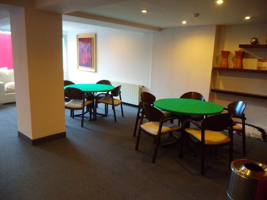 Hotel Mil 810