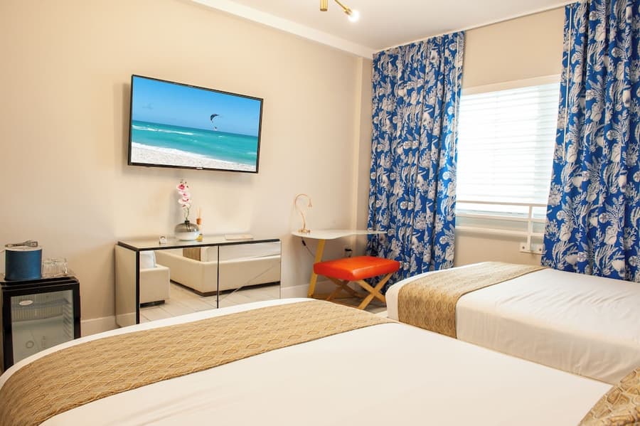Oceanside Hotel and Suites