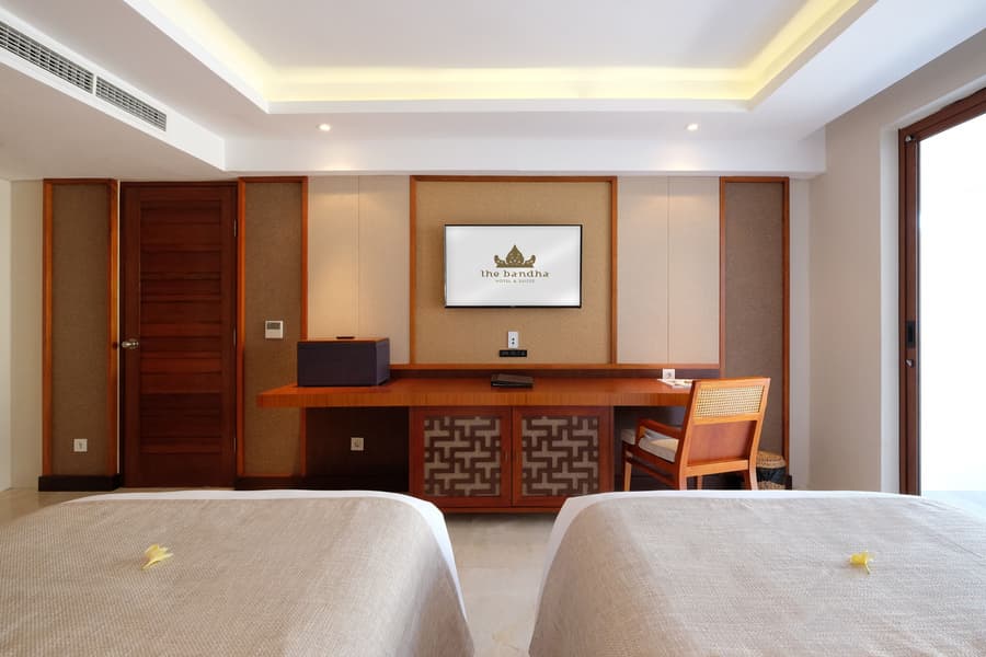 The Bandha Hotel & Suites