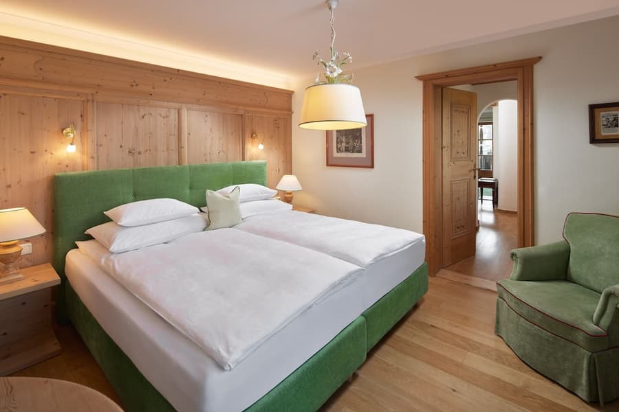 Landsitz Römerhof - Hotel Apartments