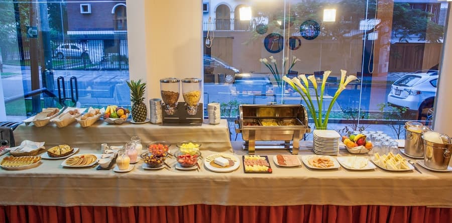 Del Prado Hotel