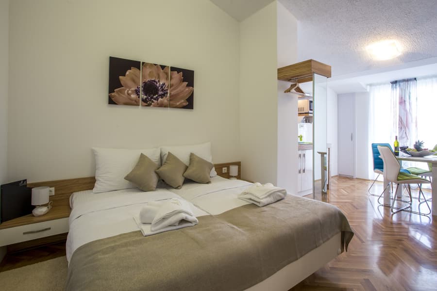 Adrion Aparthotel
