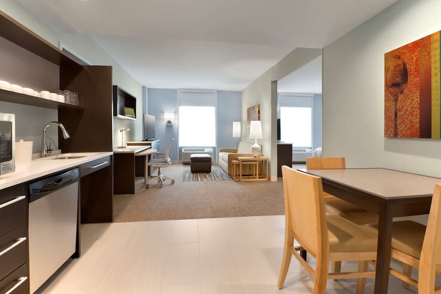 Home2 Suites by Hilton Hasbrouck Heights