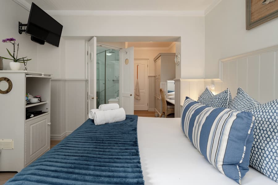 Ocean Watch Guest House