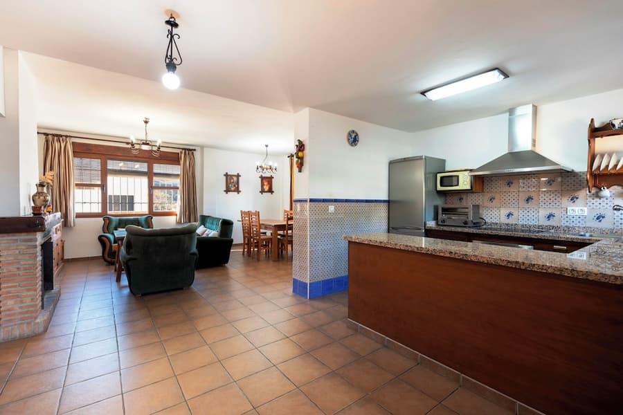 Hostal y Apartamento Rural Los Naranjos