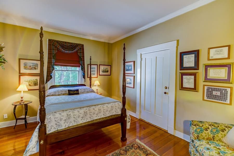 Steele Cottage