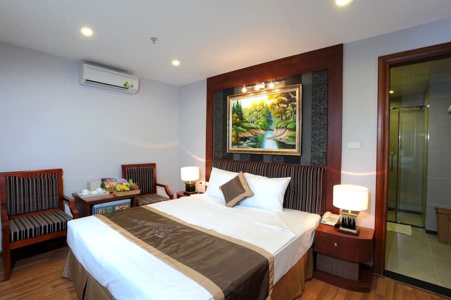 Gallant Hotel