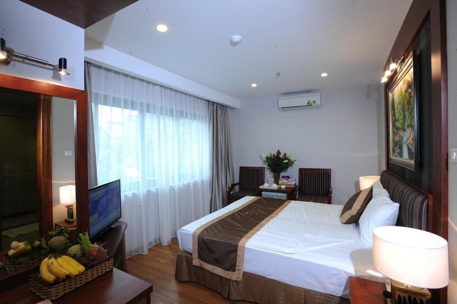 Gallant Hotel