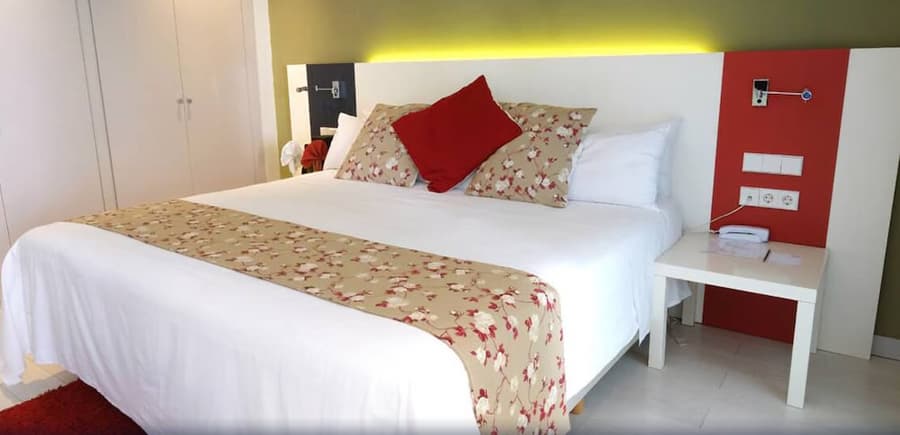 Magno Suites
