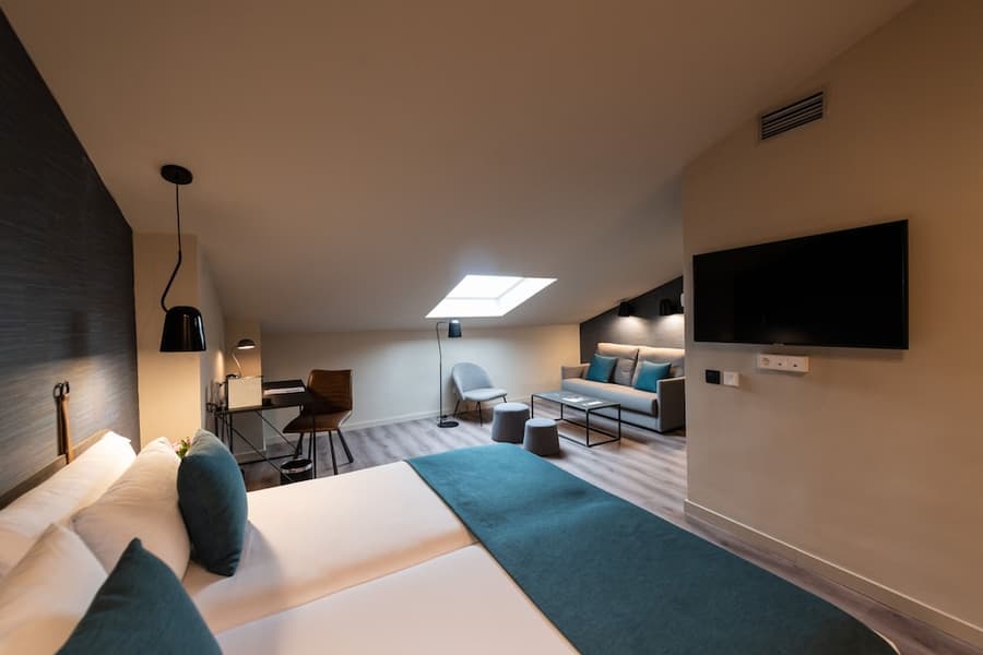 Atenea Rekord Suites Barcelona