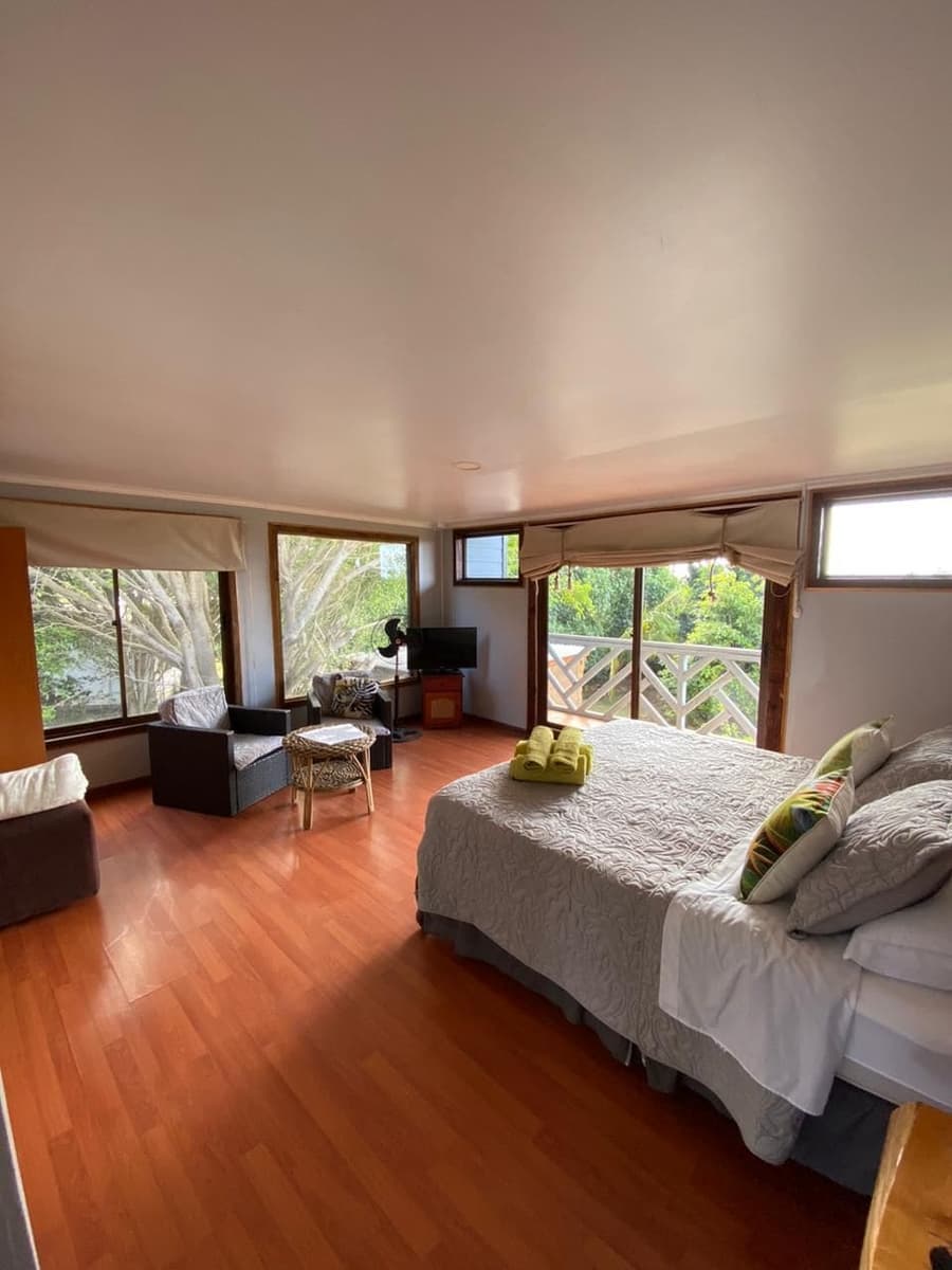 Hotel Uka Mana