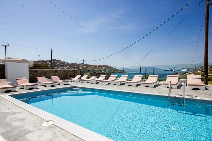 Anixi Hotel