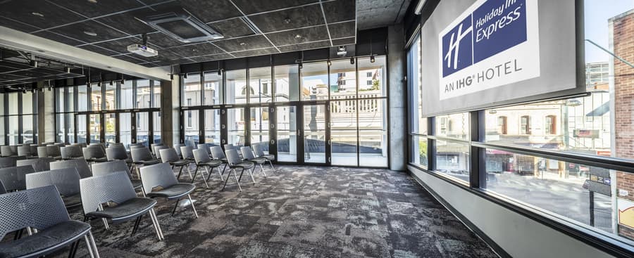 Holiday Inn Express Adelaide City Centre by IHG